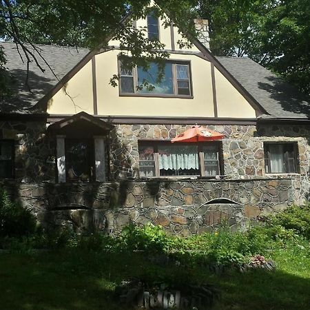 جبل بوكنو Maurrocks - A Pocono Mountains B&B المظهر الخارجي الصورة