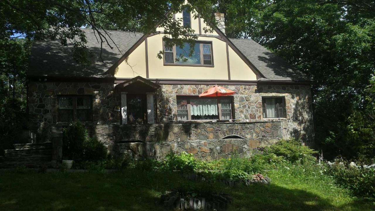 جبل بوكنو Maurrocks - A Pocono Mountains B&B المظهر الخارجي الصورة